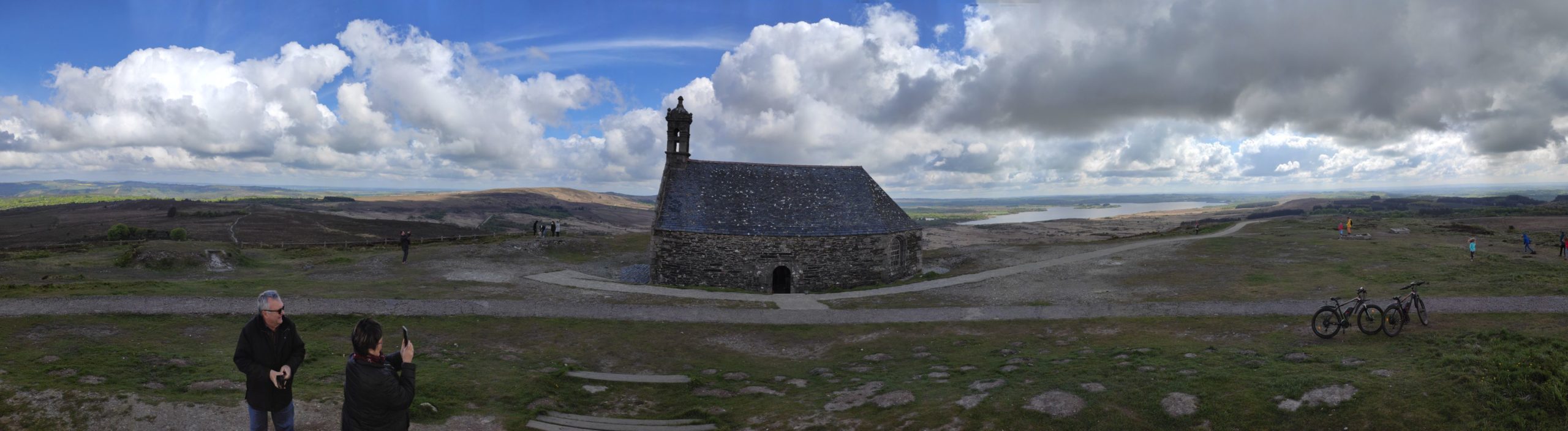 Lire la suite à propos de l’article Ascension 2021 : chapelle Saint Michel Brennilis